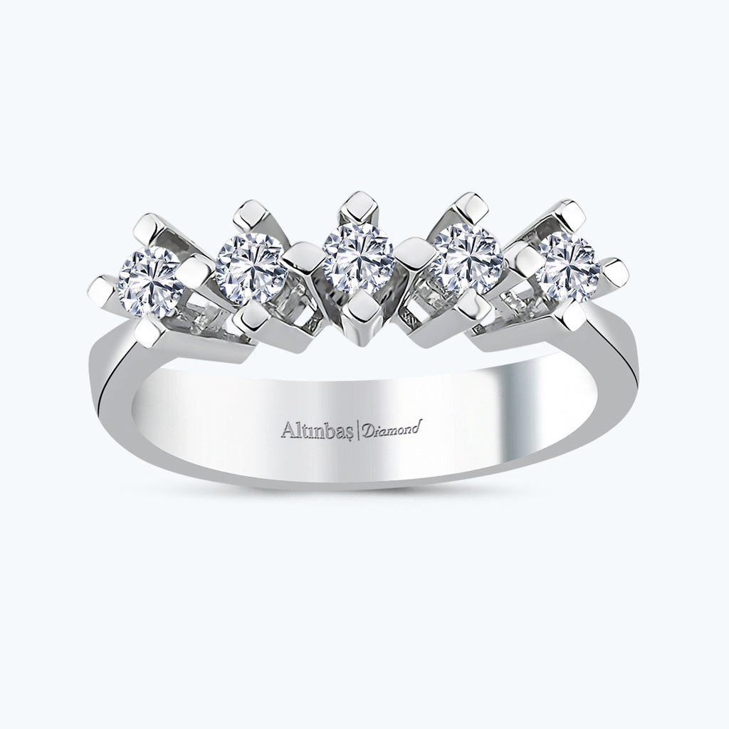 Fünf Steine Diamantring